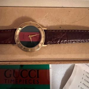 Authentic and Vintage classic Gucci Watch circa 1987